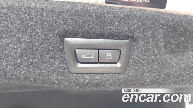 BMW 5-Series 2025 — photo 31