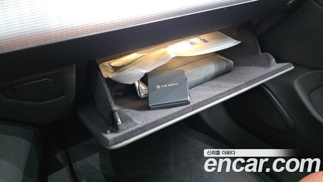 BMW 5-Series 2025 — photo 32