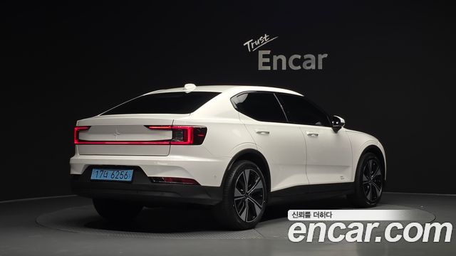 Polestar Polestar 2 2023 — photo 2