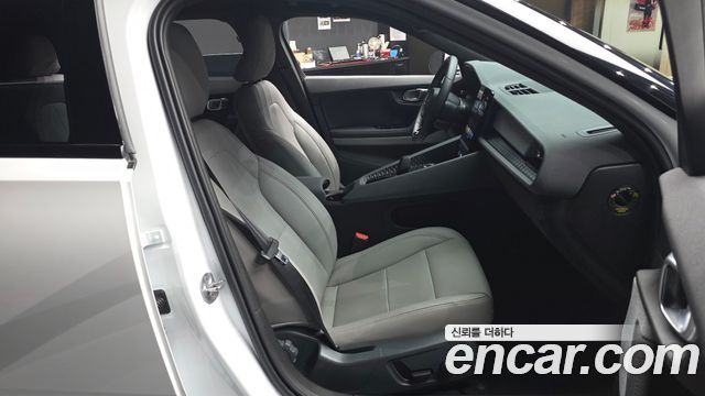 Polestar Polestar 2 2023 — photo 17