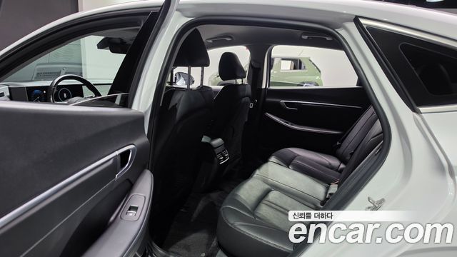 Hyundai Sonata 2024 — photo 17