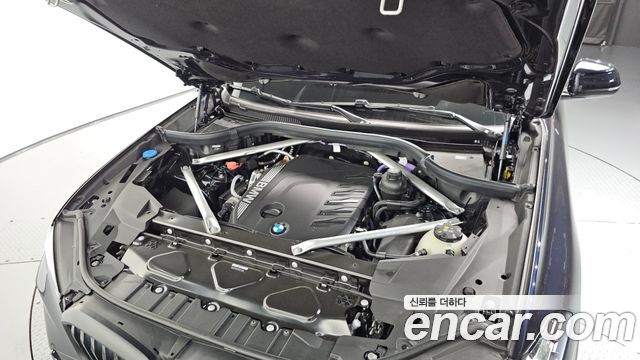 BMW X5 2026 — photo 6