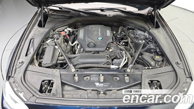 BMW 5-Series 2016 — photo 6