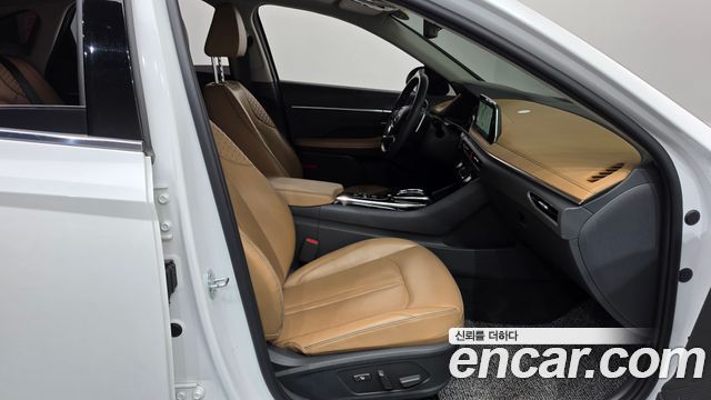 Hyundai Sonata 2021 — photo 16