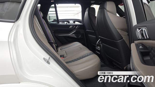 BMW X5M 2021 — photo 18