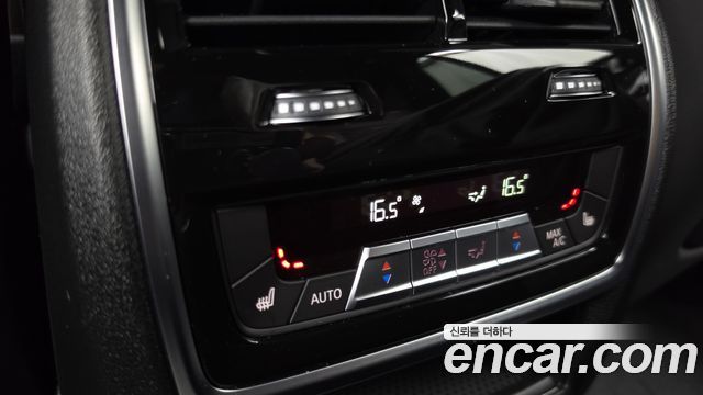 BMW X5M 2021 — photo 25