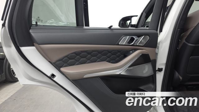 BMW X5M 2021 — photo 15