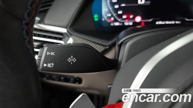 BMW X5M 2021 — photo 27