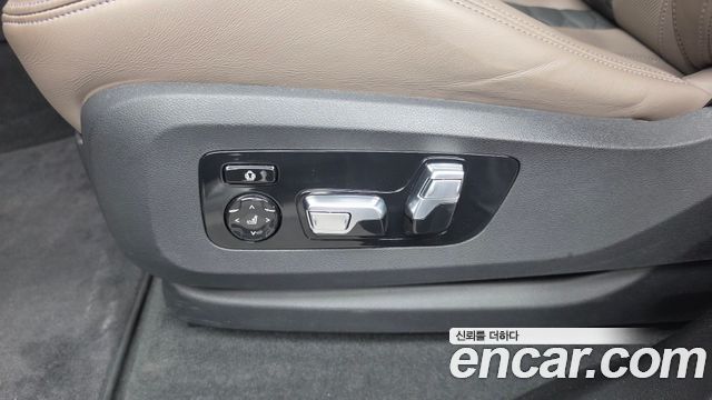 BMW X5M 2021 — photo 32
