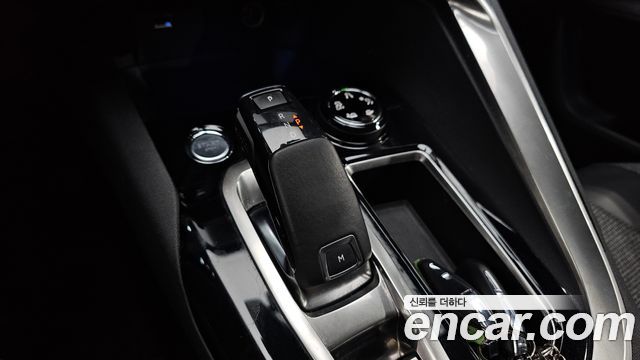 Peugeot 5008 2019 — photo 12