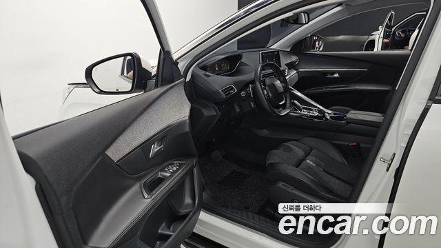 Peugeot 5008 2019 — photo 13
