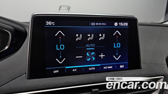 Peugeot 5008 2019 — photo 24