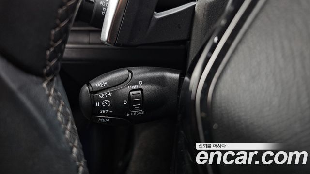 Peugeot 5008 2019 — photo 25