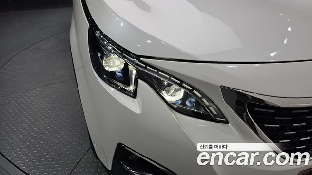 Peugeot 5008 2019 — photo 8