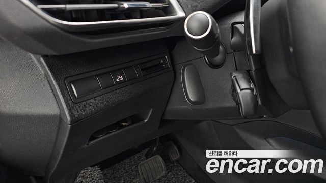 Peugeot 5008 2019 — photo 28