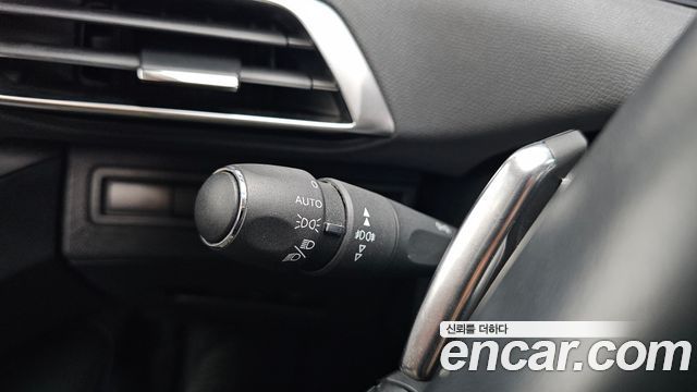 Peugeot 5008 2019 — photo 30