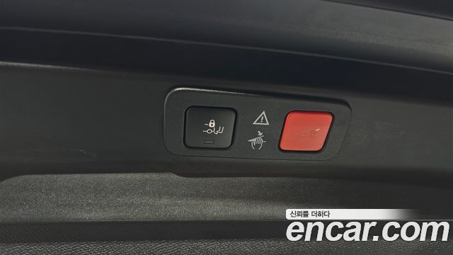 Peugeot 5008 2019 — photo 34