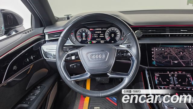 Audi A8 2020 — photo 19