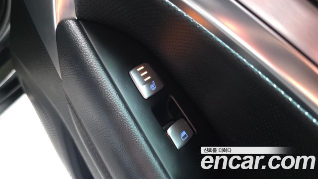 Genesis G70 2019 — photo 29