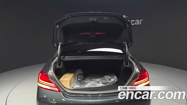 Genesis G70 2019 — photo 33