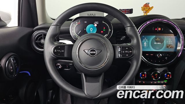 Mini Cooper 2023 — photo 10