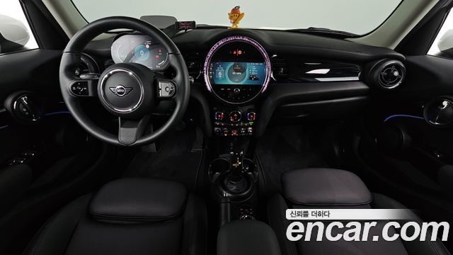 Mini Cooper 2023 — photo 11