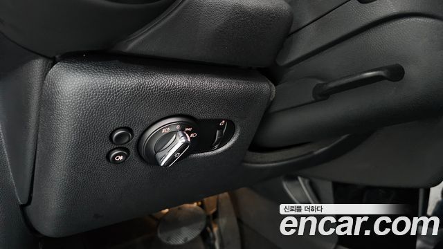 Mini Cooper 2023 — photo 18