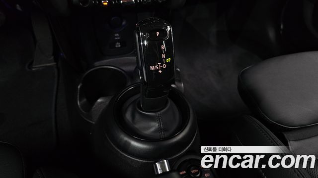Mini Cooper 2023 — photo 25