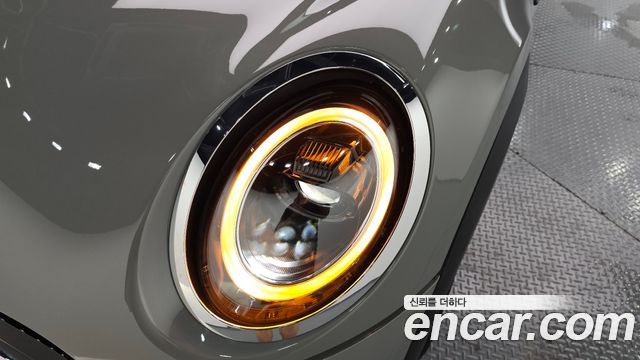 Mini Cooper 2023 — photo 8