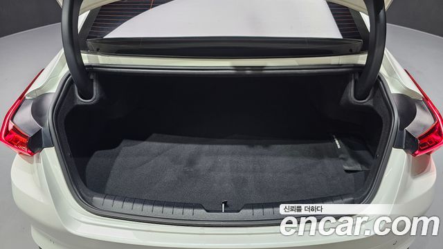 Kia K8 2022 — photo 26