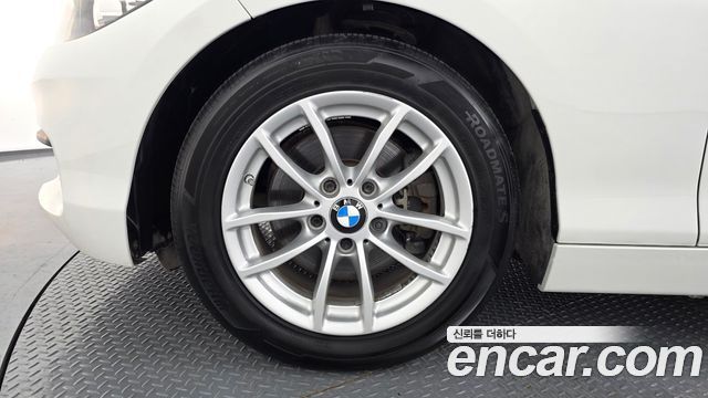 BMW 1-Series 2017 — photo 5
