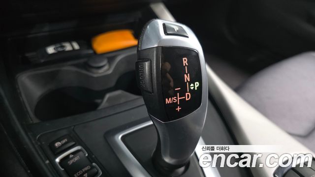 BMW 1-Series 2017 — photo 9