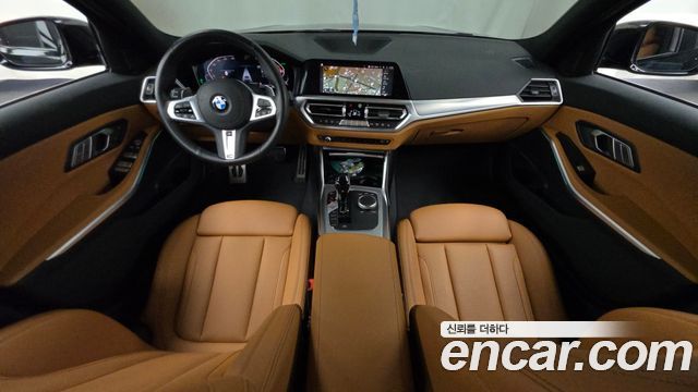 BMW 3-Series 2022 — photo 10