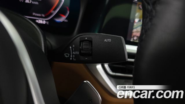 BMW 3-Series 2022 — photo 28