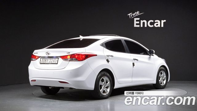 Hyundai AVANTE 2013 — photo 2