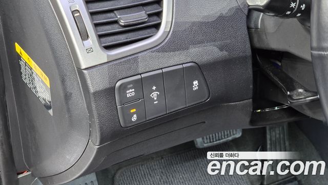 Hyundai AVANTE 2013 — photo 21