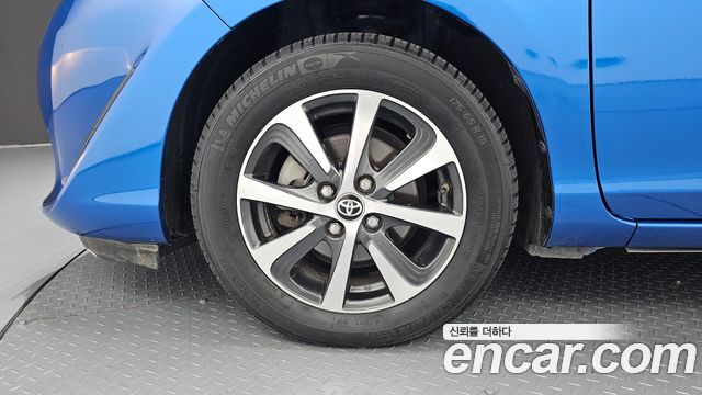 Toyota Prius 2018 — photo 5