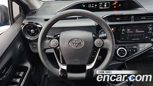 Toyota Prius 2018 — photo 19