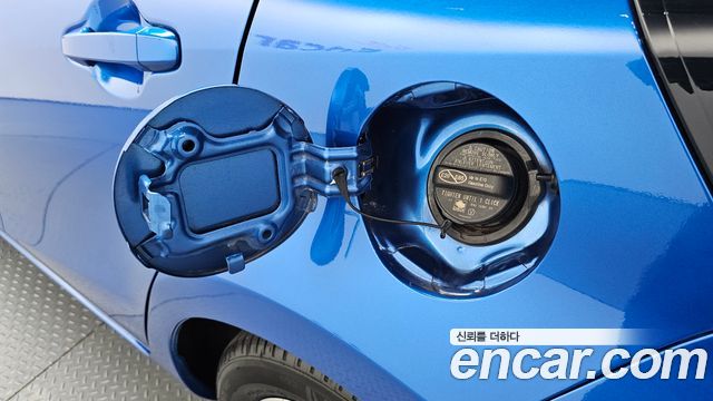 Toyota Prius 2018 — photo 29