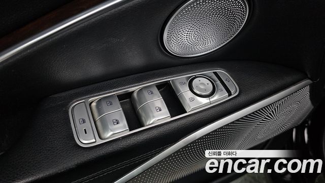 Kia K9 2019 — photo 17