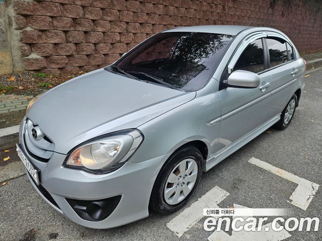 Hyundai Verna 2010 — photo 2