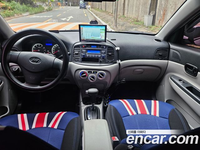 Hyundai Verna 2010 — photo 9