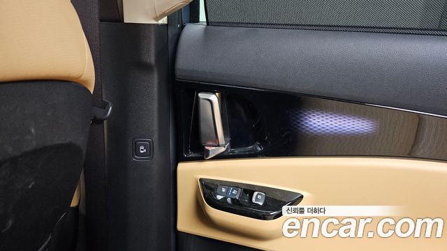 Kia Canival 2023 — photo 25