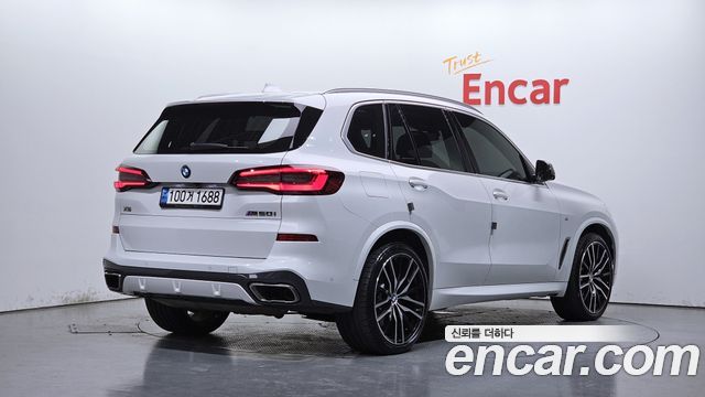 BMW X5 2022 — photo 2