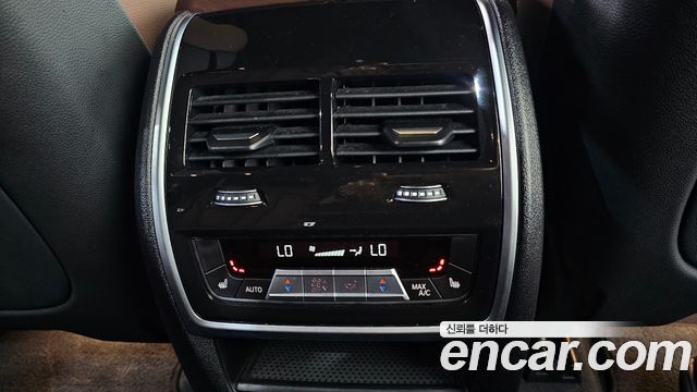 BMW X5 2022 — photo 24