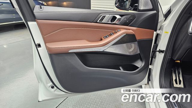 BMW X5 2022 — photo 14