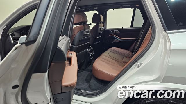 BMW X5 2022 — photo 16