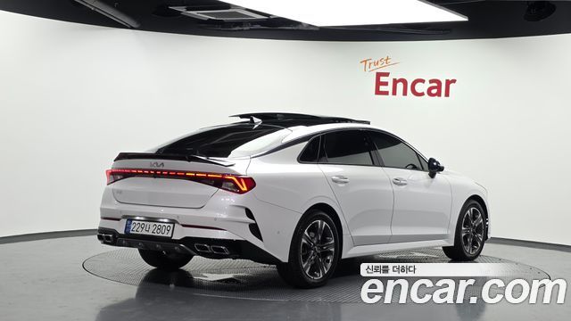 Kia K5 2023 — photo 2