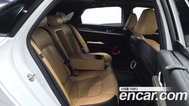 Kia K5 2023 — photo 18
