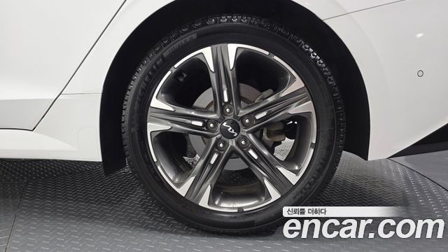 Kia K5 2023 — photo 7